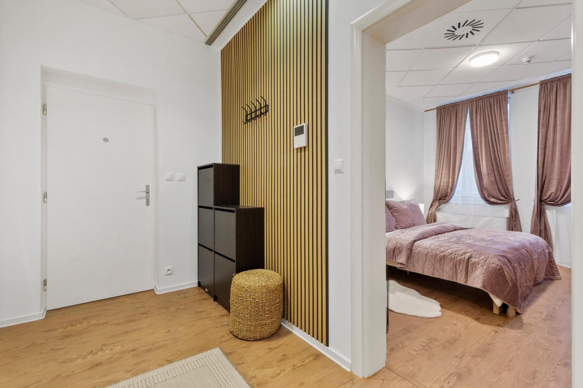 Luxe Living At Old Town Center Lejlighed Bratislava Eksteriør billede