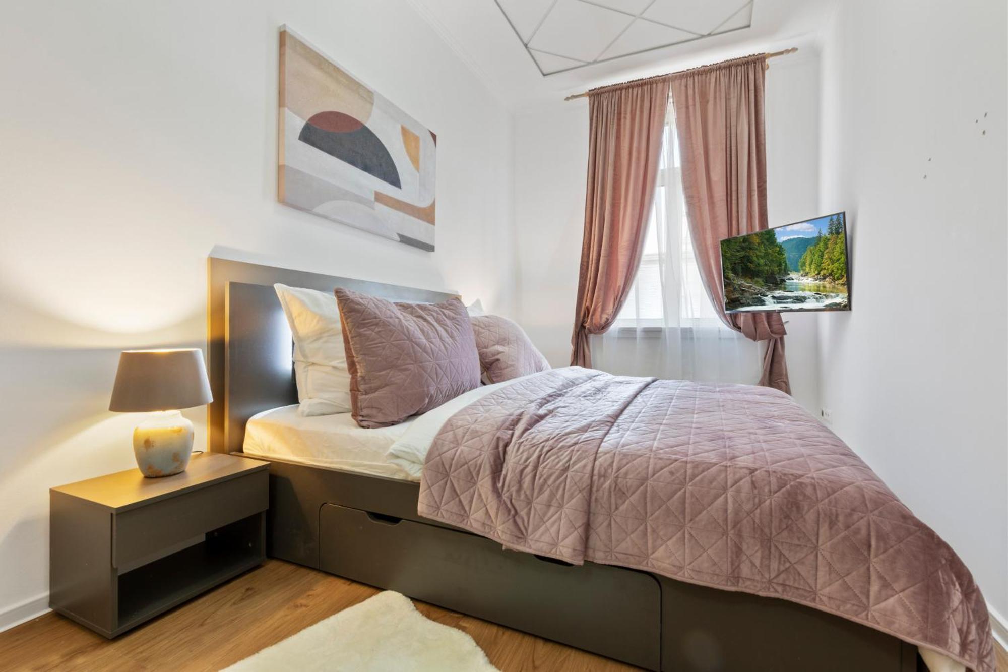 Luxe Living At Old Town Center Lejlighed Bratislava Eksteriør billede
